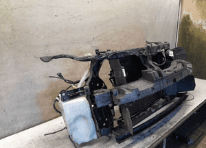 Pas przedni nissan qashqai 1.6 2.0 benzyna wzmocnienie przód czołowe belka 2