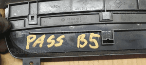 Trzecie światło stop VW Passat B5 Sedan 3B5945135B 1J5945121C 7