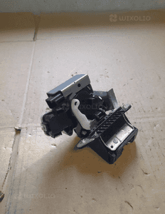 ZAMEK KLAPY TYŁ MAZDA 2 nr C6728 4