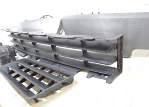 ZDERZAK PRZÓD PRZEDNI RENAULT MEGANE II 4