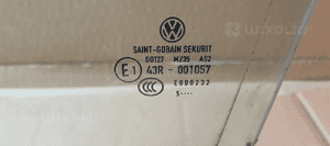 Szyba lewy przód przednia lewa VW Golf V Plus AS2 05r 4
