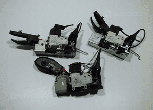 Zamek drzwi prawy przód przedni transit MK7 vii YC1AV21812CJ YC1A-V21812-CJ 7
