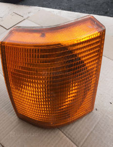 Kierunkowskaz migacz lewy Range Rover 2 II LP P38