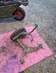 Jeep Grand Cherokee WK2 3.0crd zawieszenie prawe przednie 2