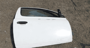 yaris drzwi kolor 040  nr 5302 WYSYŁKA