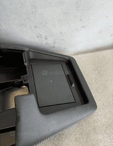 Schowek tunel ladowarka renault megane v 5 e-tech 3