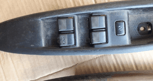 Mazda MPV 99-06 Przełącznik sterownik szyb lewy 4