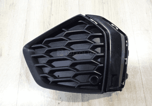 Kratka w zderzak prawa audi A3 8Y 8Y0807682B 2