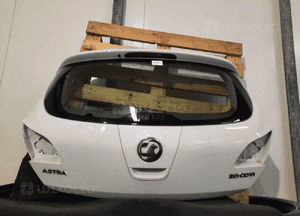 Klapa tył tylna bagażnika opel astra j iv 4 hb Z40R biała 5
