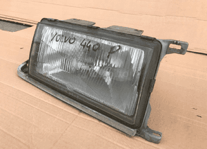 Lampa prawa przód Volvo 440 88-96r 2