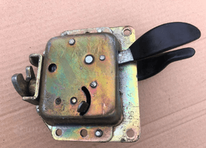 Klamka zamek tylna klapa Land Rover Defender 2