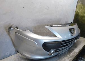 Zderzak przód przedni peugeot 307 lift fl ezrc srebrny uszkodzony ! 4