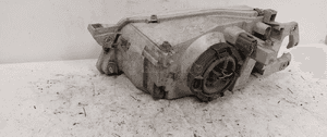 Przod przednia lampa prawa mazda 323F 4
