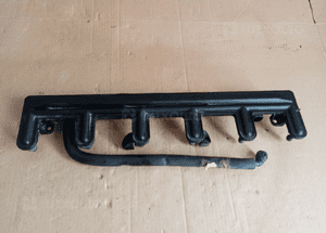 Listwa rozdzielacz paliwa BMW E39 2.5 1440318 1