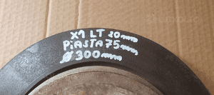 Tarcze hamulcowe tył tylne BMW X1 7