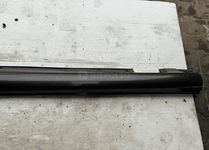 Próg listwa progowa lewa mercedes c W204 sedan kombi A2046981354 amg 3