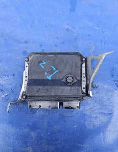 Toyota AVENSIS T27 09-11 sterownik komputer silnika 89661-05d12 3