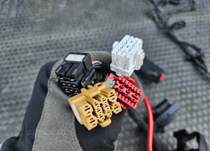 Wiazka 8E1971072EQ Instalacja Silnika 2.0 ALT 20V 130KM Europa Manual Audi A4 B6 7