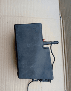 Volvo S40 II V50 obudowa skrzynka bezpiecznikow 8688040 30737024 6