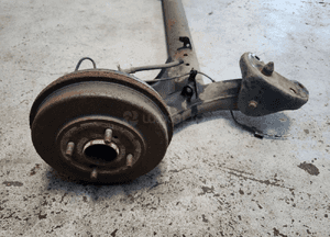 BELKA OŚ ZAWIESZENIE BĘBNY tył tylna Ford B-Max BMax 1,0 EcoBoost 5