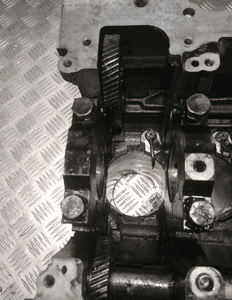 Bmw E60 E61 E81 E87 E90 E91 E92 E83 X3 E84 X1 blok silnika N47D20A 13