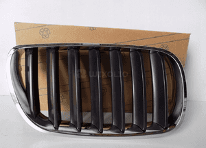BMW X3 E83 LCI Nerka/Kratka Zderzaka Prawa - 3998 1