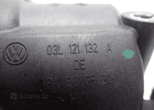 Audi A4 B8 2.0 tdi obudowa termostatu 03L121132A radom 3