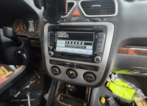 VW PASSAT EOS LIFT NAWIGACJA GPS 1T0035680B Z KODEM ŁADNA 6