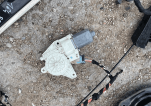 MERCEDES GL ML 164 drzwi prawe lewe przód listwa chrom zamek lakier 775  723 6
