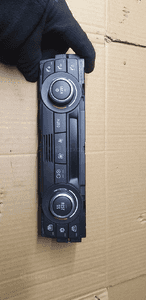 Panel nawiewu klimatyzacji klimy BMW I E81 E87 9147299 4