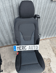 Mercedes 447 Vito EQV Metris fotel dopinany do trójki comfort koziołek  v klasA 10