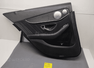 Mercedes W205 boczek lewy tył 5