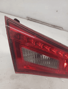 Alfa Romeo Giulietta LAMPA PRAWY PRAWA TYŁ TYLNA w klapę 50513401 2