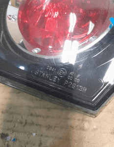 LAMPA PRAWY TYŁ W KLAPĘ MAZDA 3 nr P2913R 2