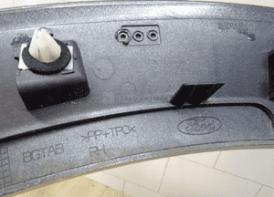 Ford Puma MK2 Listwa błotnika przód PRAWA L1TB-S16D238-B 9