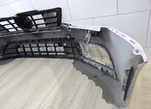 Zderzak przedni VW Jetta 5C6 lift 4xPDC 13
