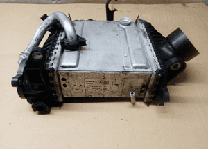 Intercooler chłodnica intercoolera Mercedes E-Klasa W213 2.0 CDI A6540900100 2