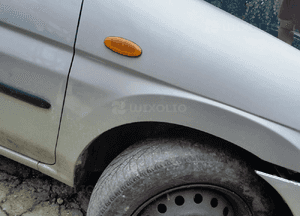 Mazda Demio Błotnik przód przedni  Prawy lift w kolor 18G 22V 3