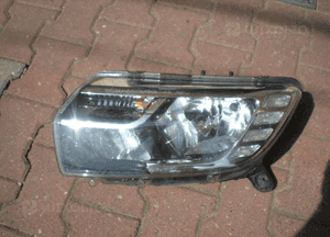 Dacia Sandero 2 LCI Lampa przednia H7 LED L 10943 9