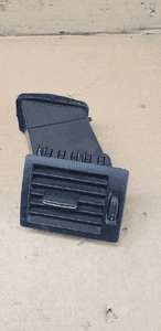 Kratka nawiewu powietrza lewa Mercedes W245 A1698300254 1