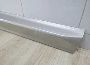 Volvo XC60 ii listwa drzwi prawa przód przednia 31440303 llu 2