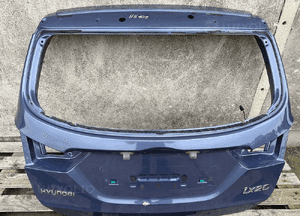 Klapa bagaznika tyl tylna hyundai IX20 IX-20 ladna 1
