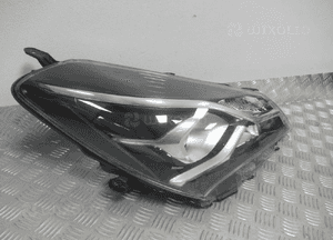 LAMPA PRZEDNIA PRZÓD PRAWA TOYOTA YARIS III 3 LIFT SOCZEWKA 2017-2020 4