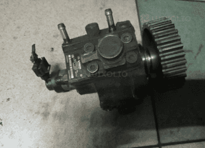 pompa wtryskowa captiva antara 2.0 vcdi 0445010180 1