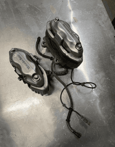 MERCEDES CL 216 s 221 4matic 4x4 ZWROTNICA lewa  PIASTA  ZACISK TARCZA 350mm 3