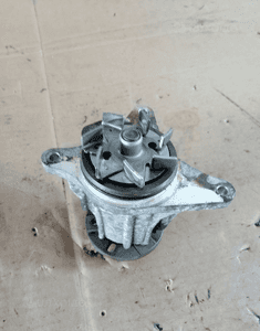 Pompa wody 2.7 TDV6 land rover discovery 3 2