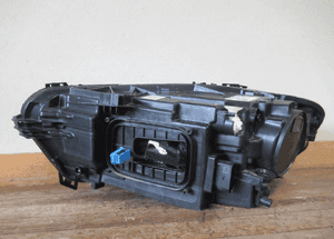 Lampa przód przednia prawa mercedes cla W118 X118 C118 full led 2019- 10