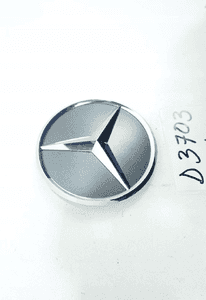Znaczek logo emblemat tył mercedes c W205 2
