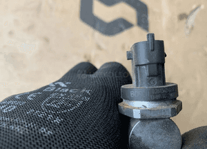 Listwa wtryskowa czujnik Ford 1.0 ECOBOOST 0261555137 0261545039 4