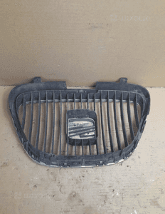Atrapa grill seat leon altea 05-13 5P0853654 3